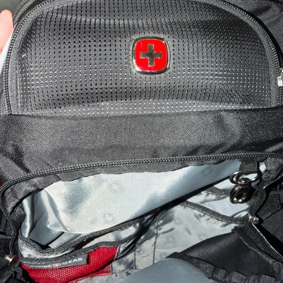 SwissGear Black and Gray Travel Backpack - Picture 7 of 12